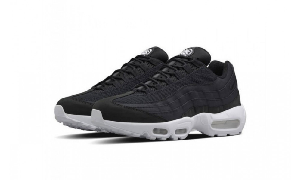 Nike air max shop 95 white and black